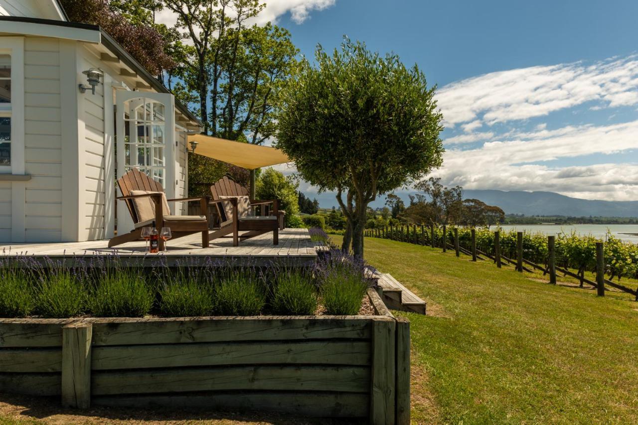 Kina Beach Cottages Tasman Extérieur photo