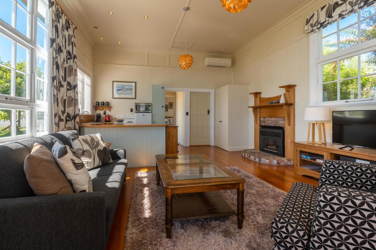 Kina Beach Cottages Tasman Extérieur photo