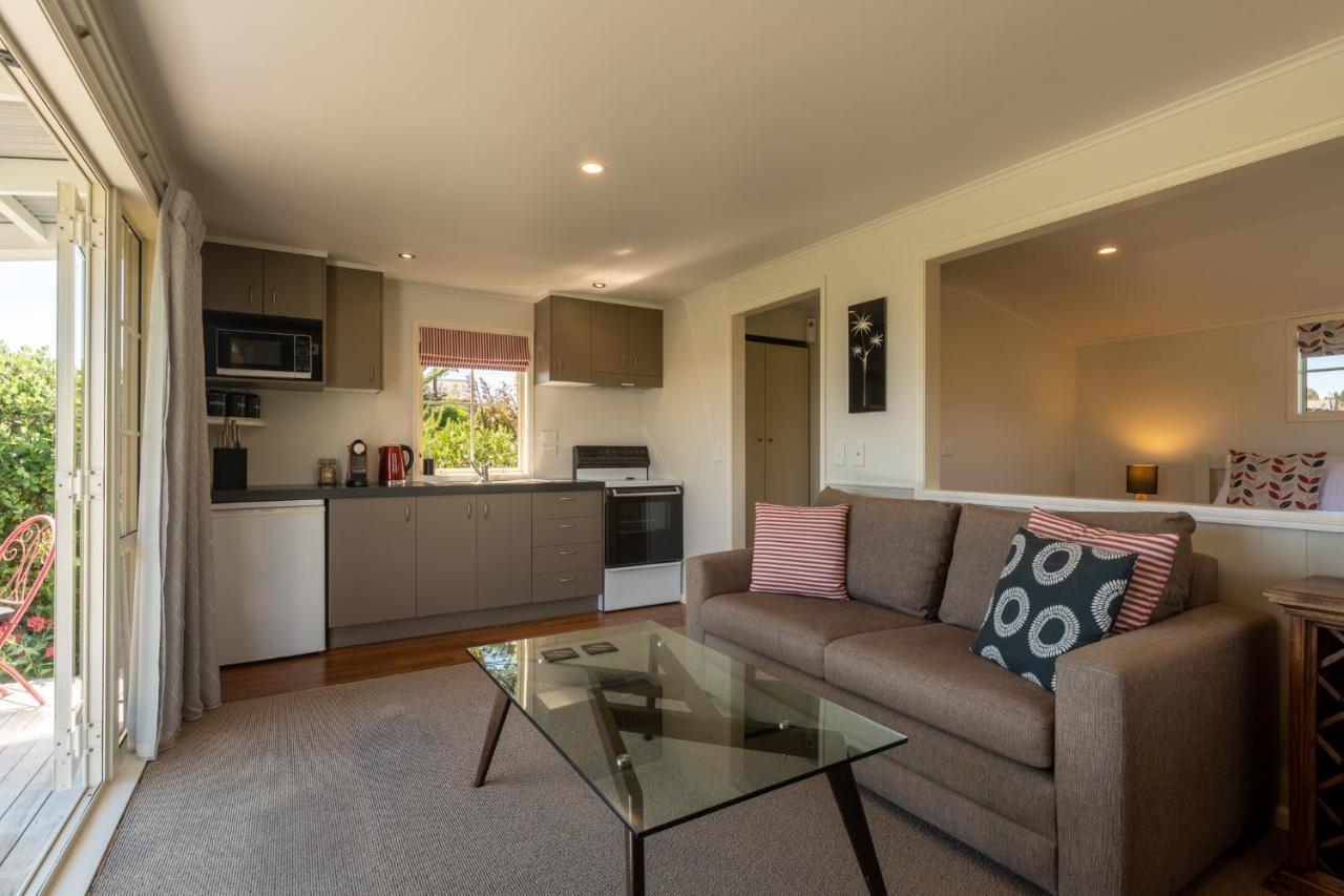 Kina Beach Cottages Tasman Extérieur photo